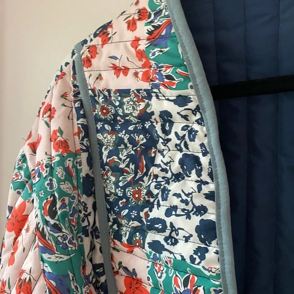 Quilted Patterned Jacket - Picture 4 of 6